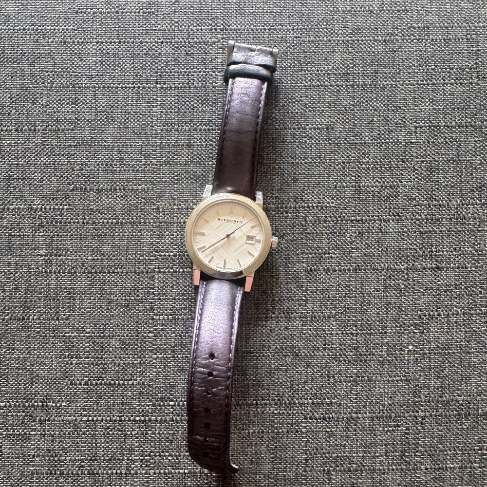 Burberry Women’s City Leather Watch